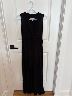 Motherhood Black Sleeveless Empire-Waist Maxi Dress